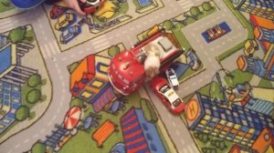 Хомяк, пожарный! Hamster's going to put out the fire! Пожарная машина.  #хомяк #игрушки #hamster