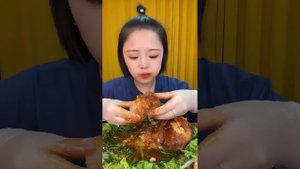 КИТАЙЦЫ ЕДЯТ НА КАМЕРУ / АСМР ЕДА / МУКБАНГ... 🍝🍝🍝