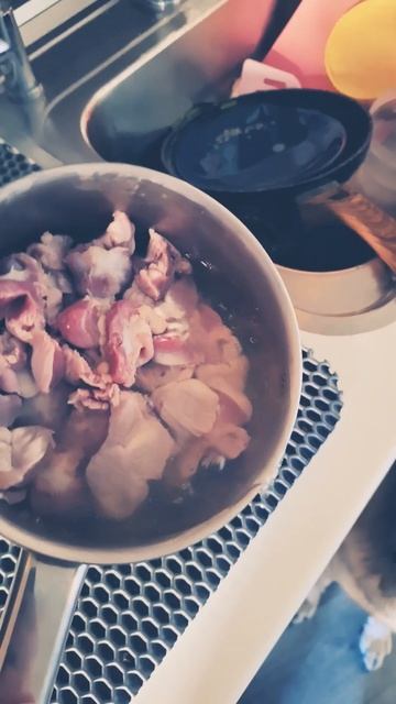 Мясные семечки 😂 #бог #собака #жизнь #животные #семья смотреть онлайн