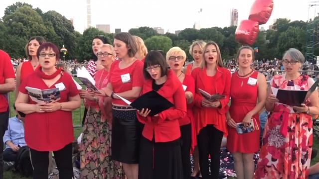 Смесен хор Гергана и Ню Йоркската филхармония смотреть онлайн