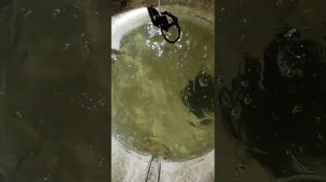 Газ в колодце. Как он себя проявляет.