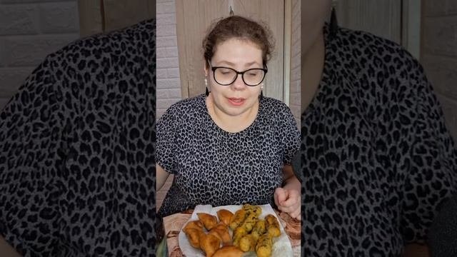 Мукбанг Роллы и Мини самса