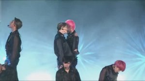 BTS_-_FAKE_LOVE_@_BT..._Seoul_4
