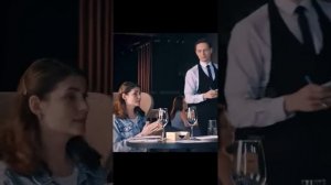 Богатый бизнесмен притворяется бедным, чтобы понрави?