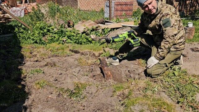 Трудное вылупление цыплят, помогаем выйти из яйца. Сколько цыплят будут жить в этом курятнике