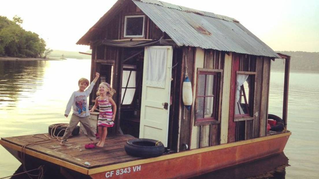 Survival on Water: DIY Floating Cabin for Fishing and Camping