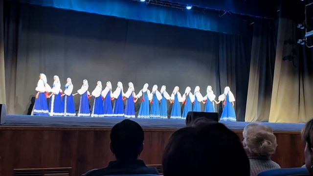 Танец "Лебедушка" в исполнении ансамбля "Берёзка"