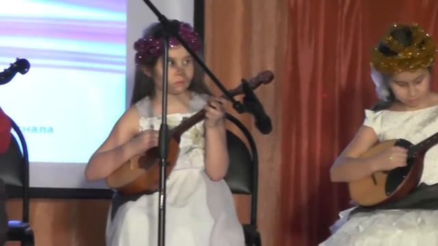 1357 Ансамбль домристов 'Сюрприз' смотреть онлайн