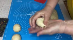 Нежные Пирожки в духовке.С Творогом..Дрожжевое тесто.