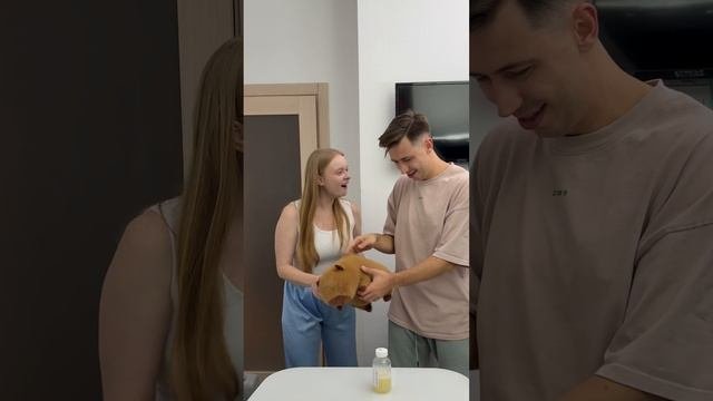 Настя играла, Слава выживал…. До конца😂

#морозовы #юмор #trend #memes #отношения