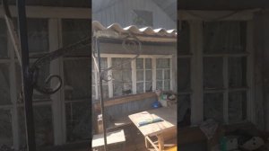 Навес на даче из профильной трубы 20×40