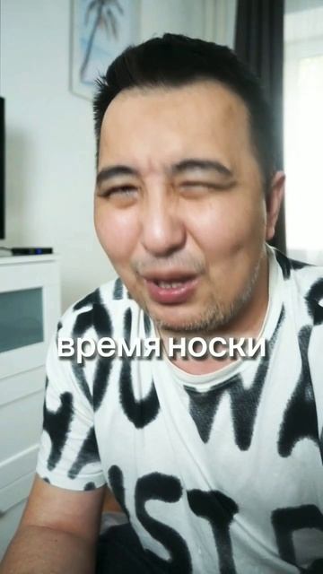 Дарите женщинам цветы и  бренды ушедшие из РФ. #дарите #