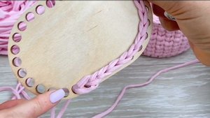 Учимся вязать корзинку с деревянным донышком 🧶часть 1, бесплатный видео урок #вязание #handmade