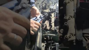 Фольксваген Поло утечка масла из двигателя устранени?