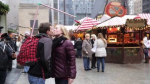 Поцелуй под омелой (Kiss under the mistletoe)