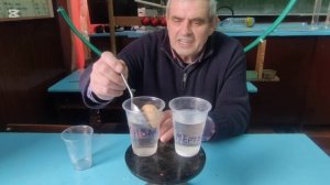 Сила Архимеда. Василий Гладыш. Демонстрация зависимос
