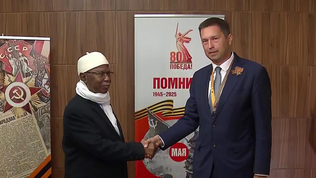 Все больше зарубежных лидеров и гостей прибывают в Москву для участия в торжествах по случаю Дня ...