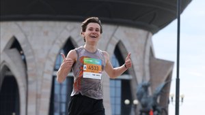 Я пробежал Казанский марафон 2025 за 2:35:06 || 21,1 км за 1:11:43, результат норматива КМС :)