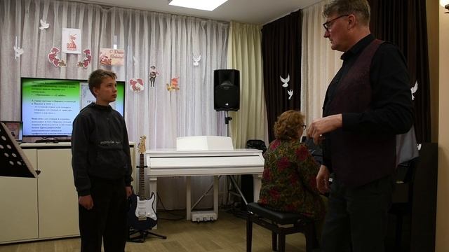 Открытый урок преподавателя Усенко  О.И. по предмету "Постановка голоса".


Сделано в Clipchamp