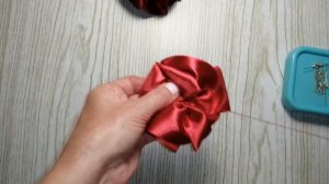 Как сделать цветок из атласной ленты