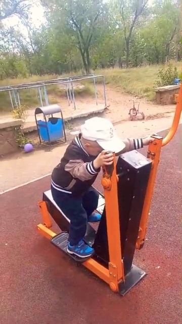 Казахстан в каждом дворе спортивные и детские площадк смотреть онлайн