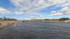 «Парусная феерия на Петровской косе: регата в Санкт-Петербурге»