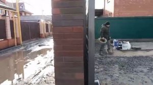 Откатные ворота обшитые сайдингом с двух сторон.