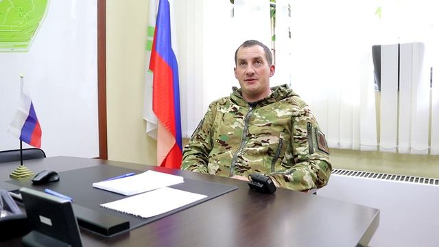 Участники СВО поздравили жителей Академического с Днем Победы и поблагодарили за помощь