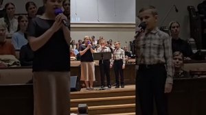 Есть люди в этом мире, деревнях, городах.                 November