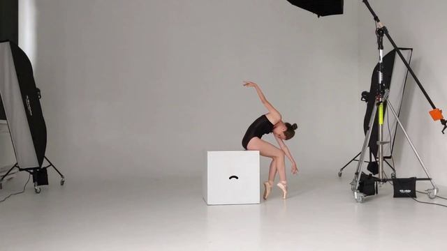 Балерина VS Фотограф. Позування на пуантах (English subtitles) смотреть онлайн