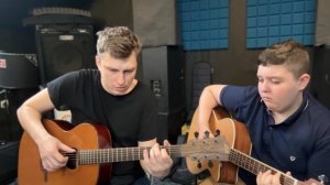 Играем по нотам «Темную ночь»