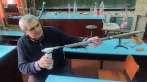 "Поющая труба". Василий Гладыш. Занимательные опыты по