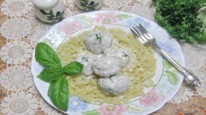 Куриные тефтели в соусе бешамель