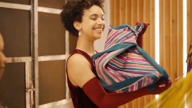 Як бути стильним та зберігати планету смотреть онлайн