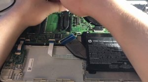 Разборка ноутбука Hp laptop 15sfq20064ua спустя месец ожидании!!! Почистели ноутбук ну и все!