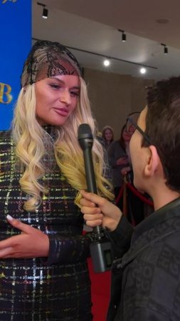 Какой комплимент Виктория Целикова мечтает получить #интервью #премьера #арамтв