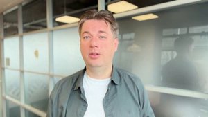 Поликарбонат или металлочерепица: что лучше для крыши