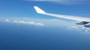 Посадка самолета. Сейшельские острова Маэ. Landing airplane. Se