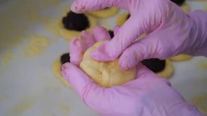 Женщина, которая бросила работу дизайнера, открыла бизнес по производству пончиков