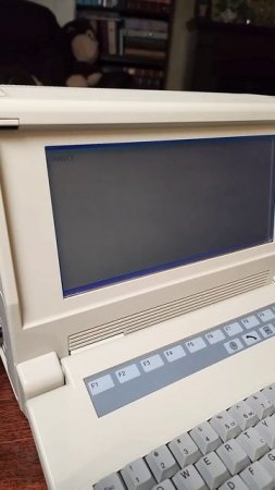 Zenith ZFL-171-82,The 80s IRS workstation, 1985 #shorts #retrocomputing