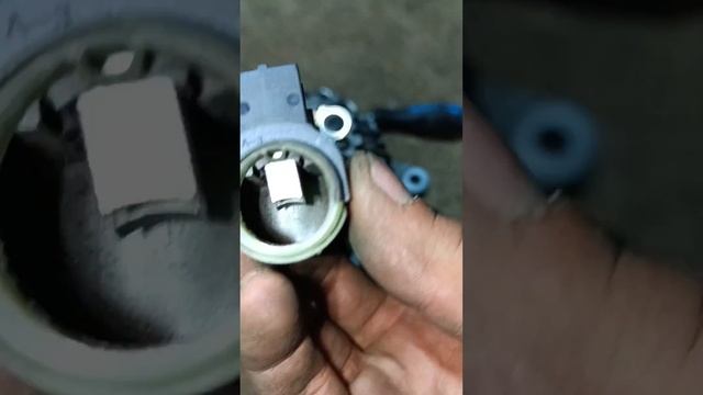 Chrysler Pacifica: замена щёток генератора смотреть онлайн