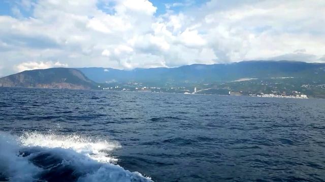 Морская прогулка на теплоходе «Крым». смотреть онлайн