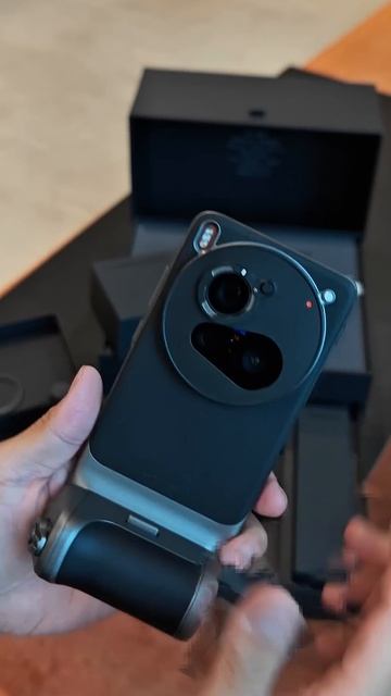 Смартфон с самой лучшей камерой. VIVO X200 Ultra