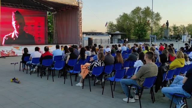 В Оренбурге заработал кинотеатр под открытым небом