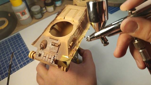 1 ЧАСТЬ / ГРУНТОВКА ОТ 128 / ТЕСТ ГРУНТА И ПОКРАСКА Т-34/85 RFM смотреть онлайн