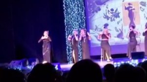 В бананово лимонном Сингапуре