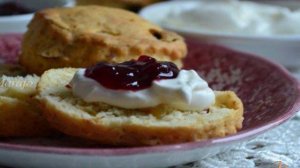 Сконы с миндалем и изюмом