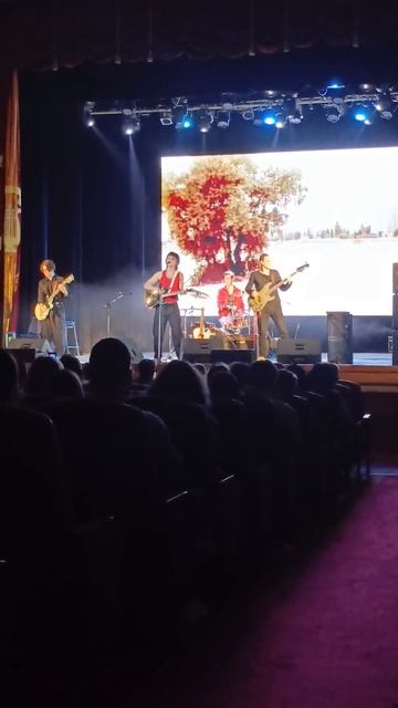 Трибьют "История Кино" время есть, а денег нет смотреть онлайн