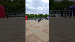 Тёмная ночь исполняет Иванов Артём