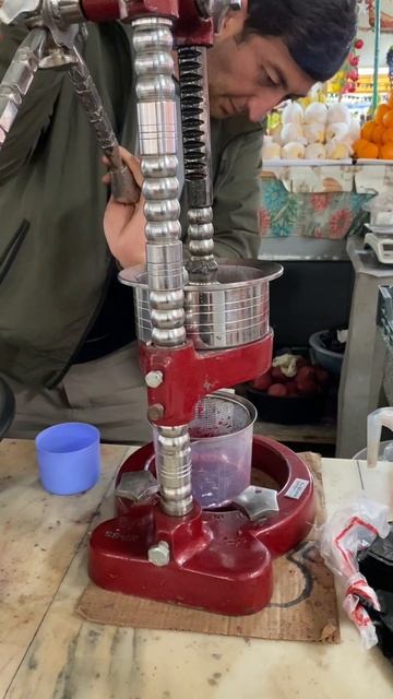 ГРАНАТОВЫЙ НАТУРАЛЬНЫЙ СОК смотреть онлайн